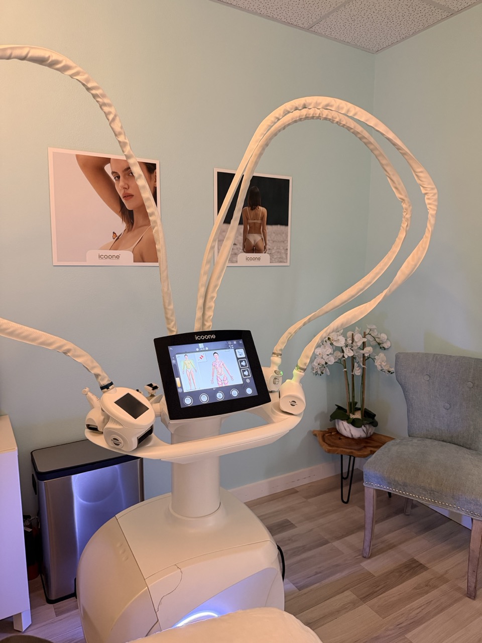 icoone skin and body treatment at Cryo Studio Sarasota